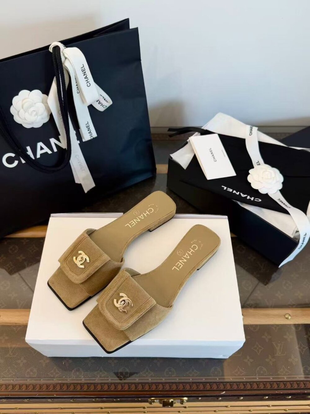 Classic CHANEL bag: A Stylish and Versatile Choice for Elegance